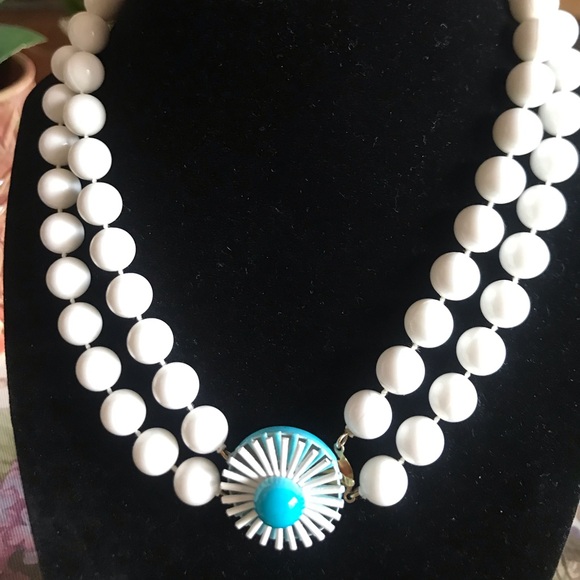 WHITE NECKLACES (2) - Picture 10 of 10